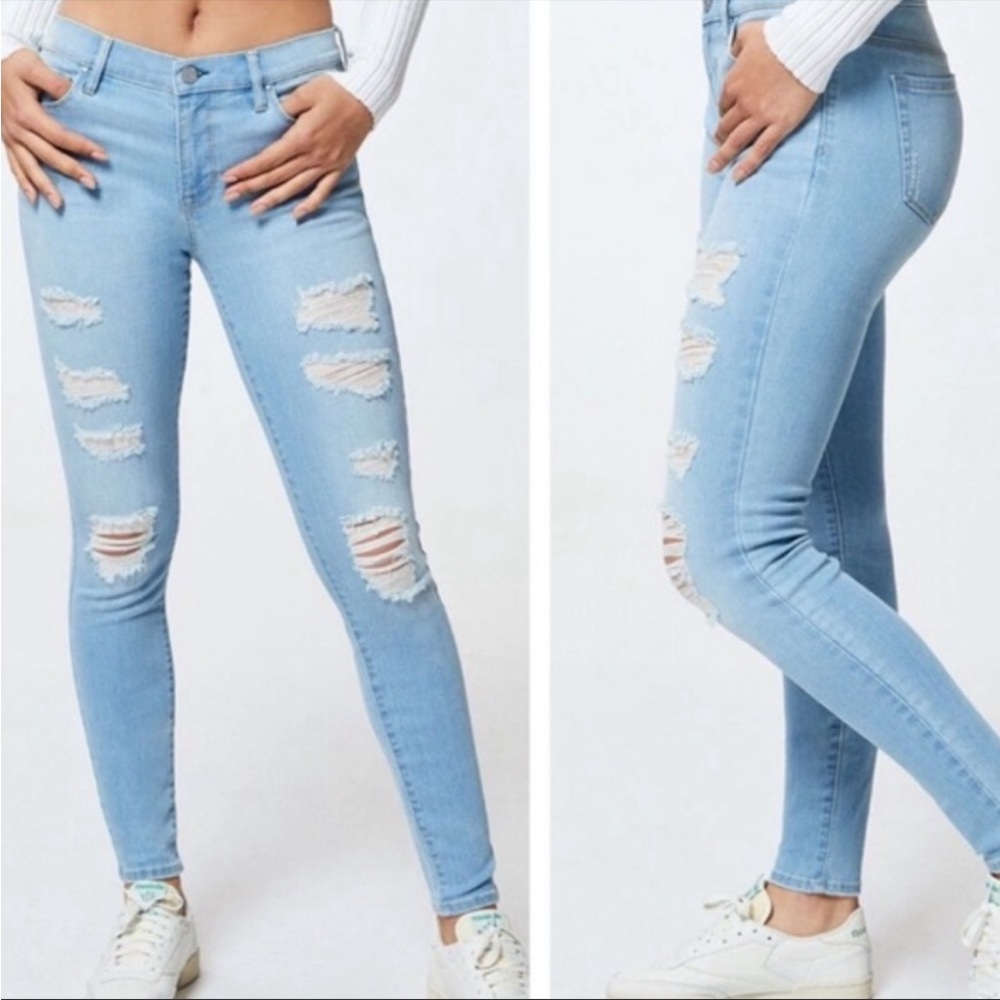 PacSun Perfect Fit Lightwash Deconstructed Jegging